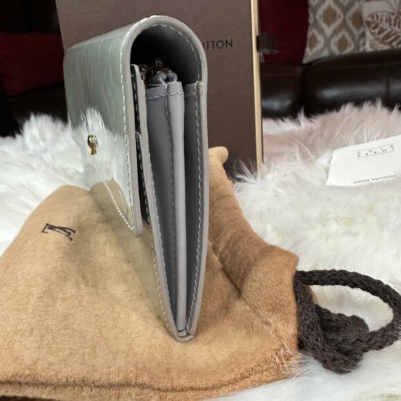 Authentic Louis Vuitton Vernis Sarah Continental Wallet - NEW! - Picture 2 of 13
